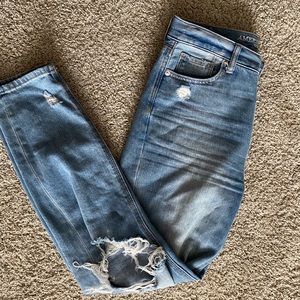 american eagle mom jeans - light wash, ripped